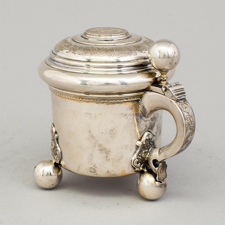 A 20th century parcel-gilt miniature tankard, mark of B Hertz AB, Stockholm 1910.