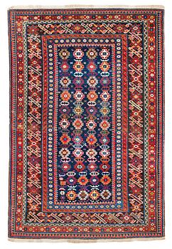 251. ANTIQUE/SEMI-ANTIQUE CHICHI, Kuba. 191 x 123 cm (plus 3 cm of flat weave and wickerwork at each end).