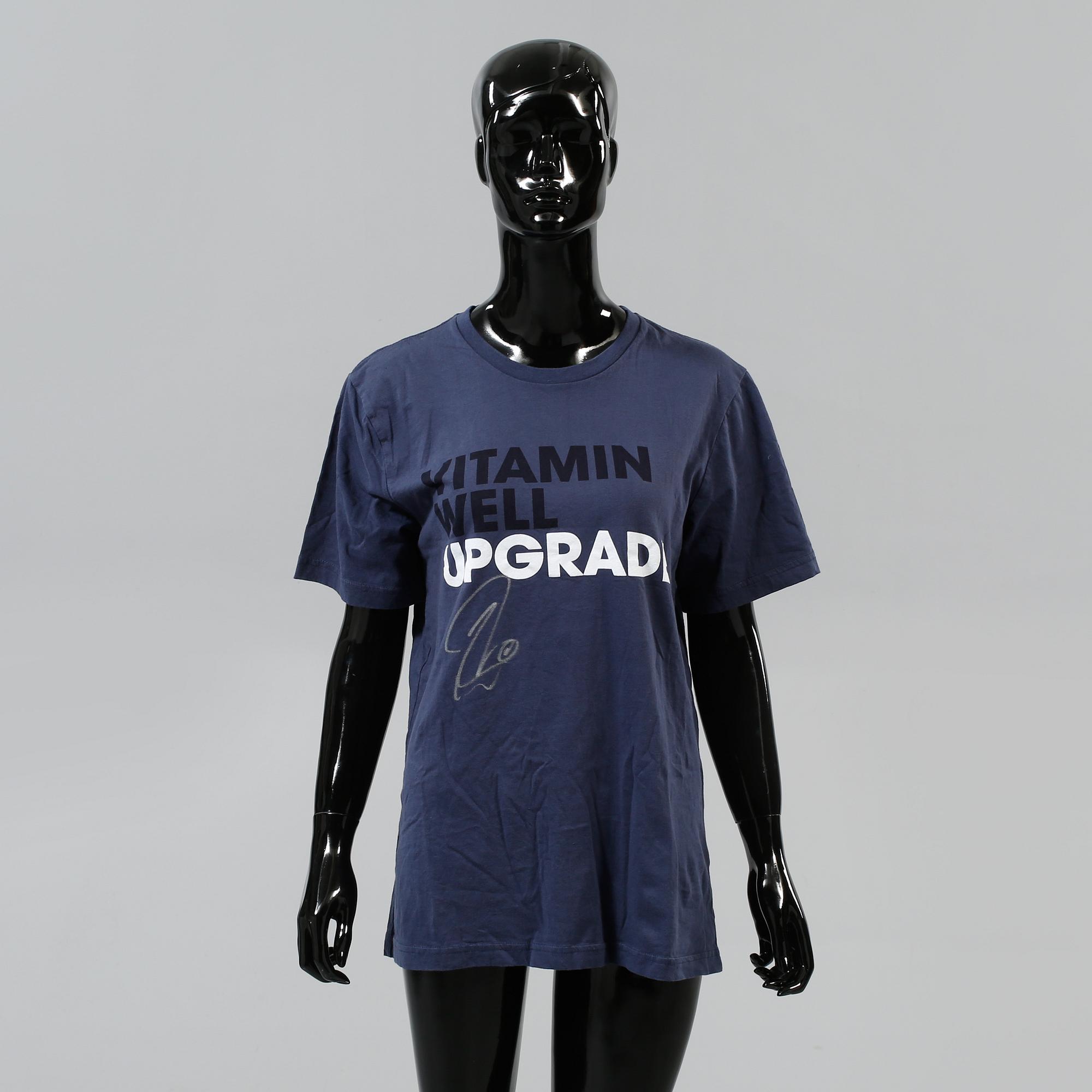 T-SHIRT, signerad av Zlatan Ibrahimovic.