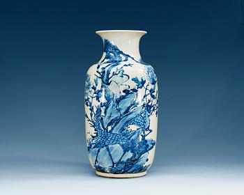A large blue and white vase, late Qing dynasty.