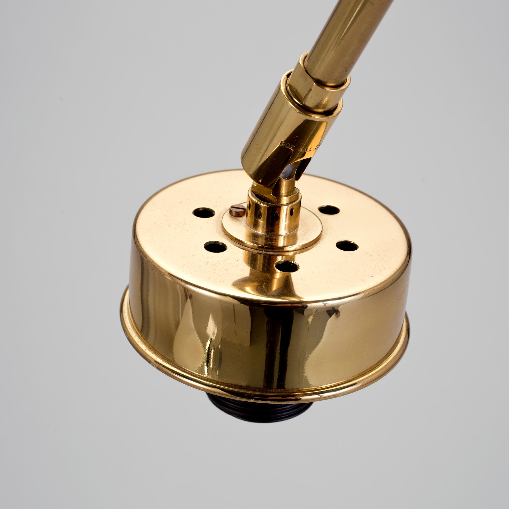 VÄGGLAMPA, modell 2484, design: Josef Frank, Svenskt Tenn.