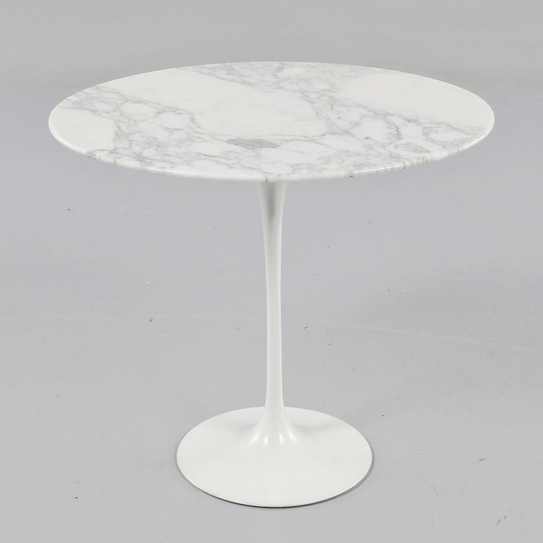 SOFFBORD, "Tulip", Eero Saarinen, Finland, 1900-talets andra hälft.
