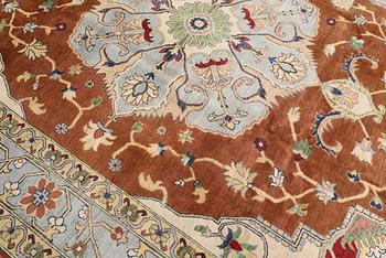 Matta, Ziegler design, ca 373 x 270 cm.