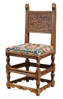 518. A Renaissance-style chair.