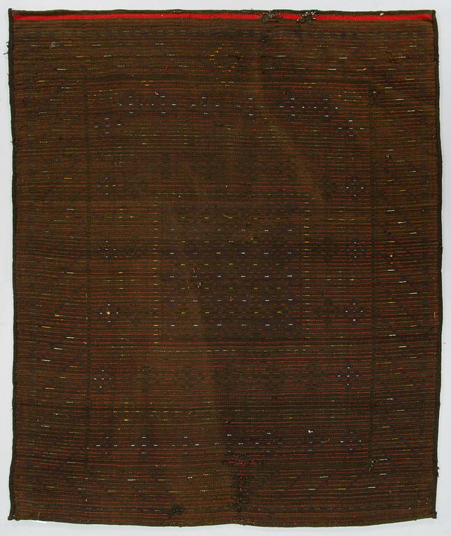 A 19th Century Finnish folkart long pile rug. Circa 180 x 150 cm.