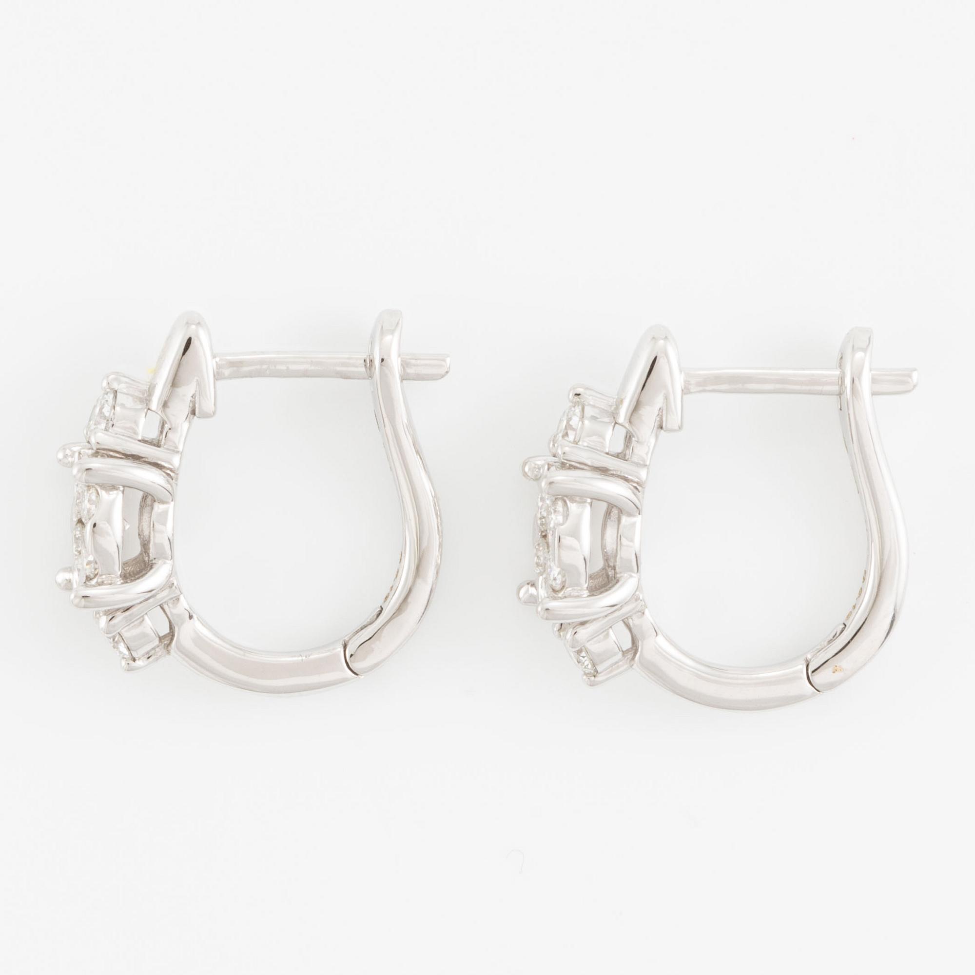 Earrings, 18K white gold set with brilliant-cut diamonds.