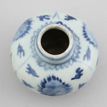 VAS, porslin, Kina, Ming, 1400-tal.