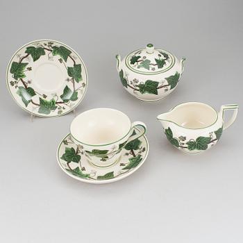 A "Napoleon Ivy" tea set in earthenware by Wedgwood.