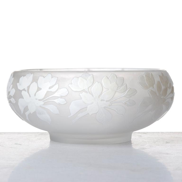 Karl Lindeberg, an Art Nouveau cameo glass bowl, Kosta.
