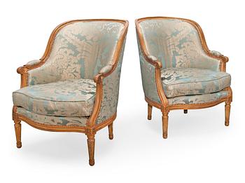 255. A PAIR OF BERGÈRE CHAIRS.