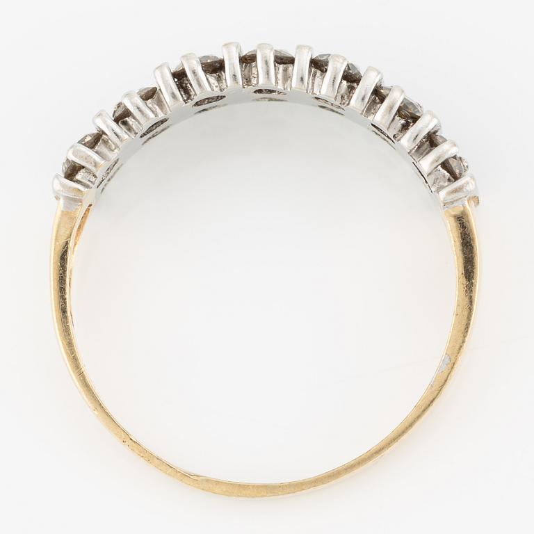 Ring  tvåradig med gula briljantslipade diamanter.