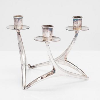 Anna-Greta Eker, ljusstake, silver, Auran Kultaseppä Oy, Åbo,  1995.