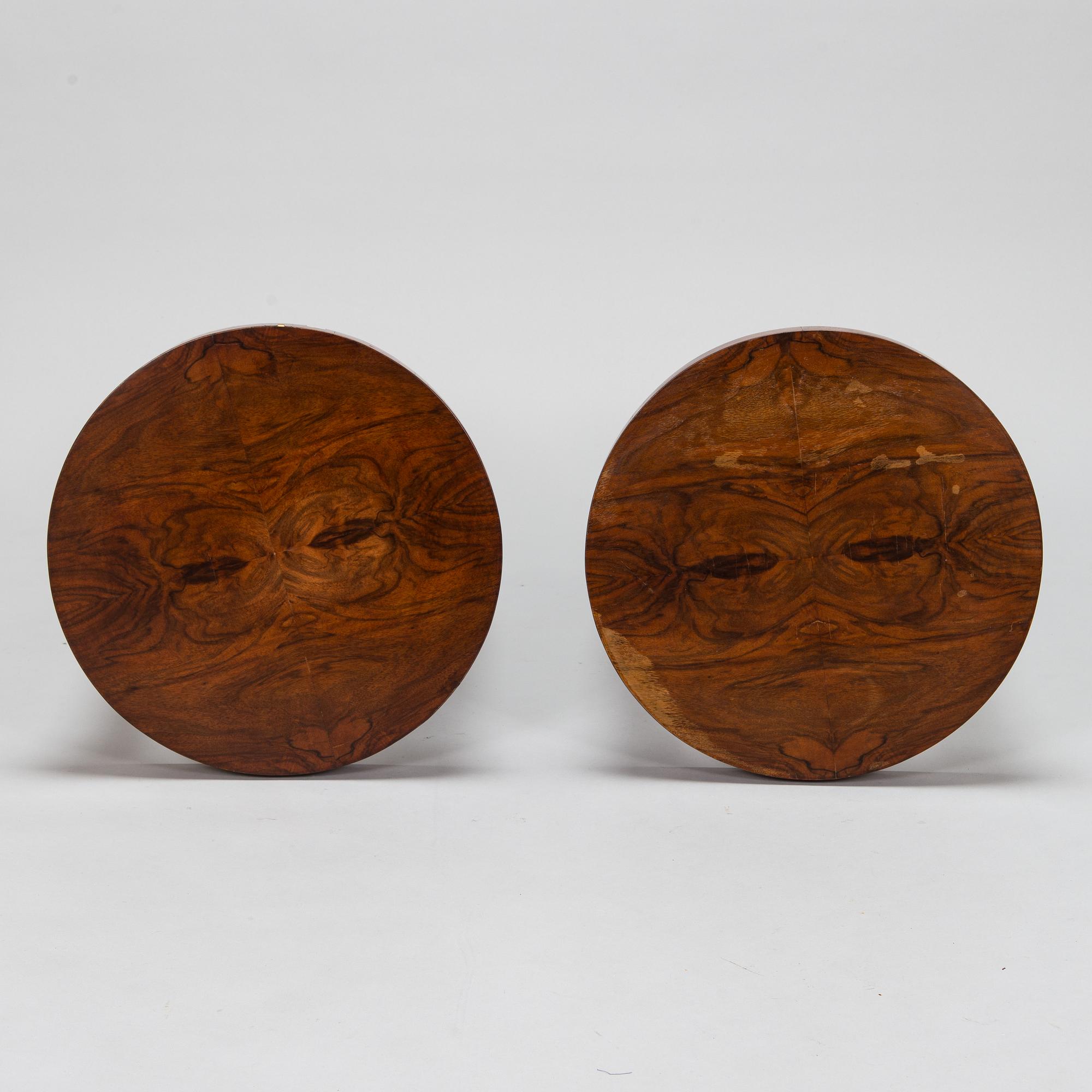 A pair of Art Deco style side tables/bedside tables, modern production.