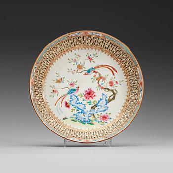 64. A fine export pierced 'famille-rose' dish, Qing dynasty, Qianlong (1736-1795).