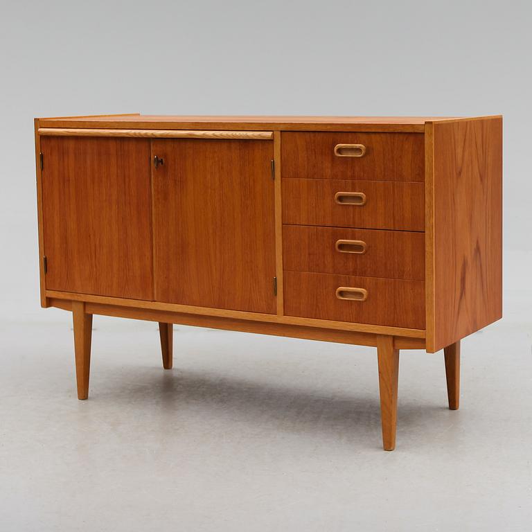 SIDEBOARD, 1900-talets andra hälft.