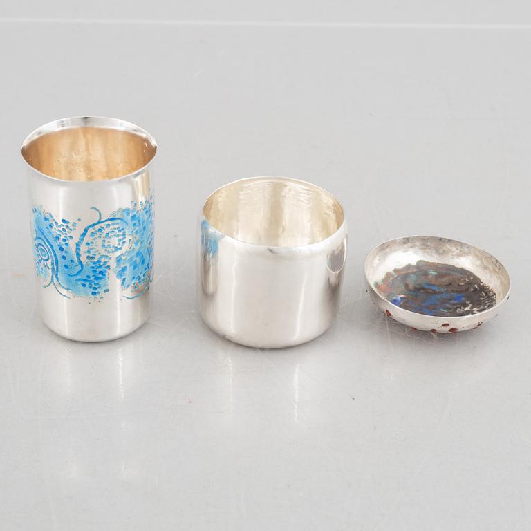 A silver and enamel box with lid and a small beaker, marks of Lars Arby, Gothenburg, Sweden 1963-1964.