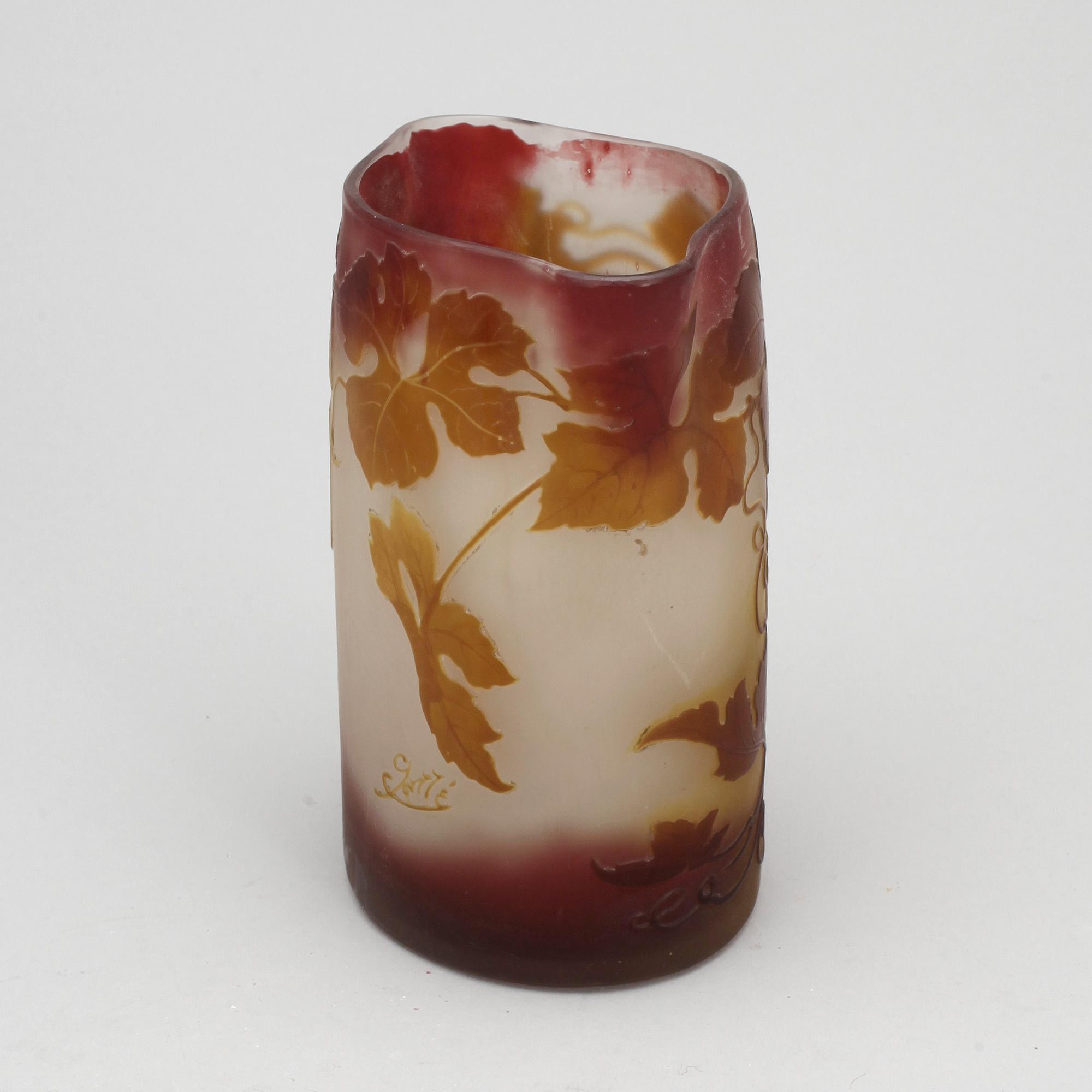 VAS, glas, Emile Gallé, Frankrike, 1900-talets början.