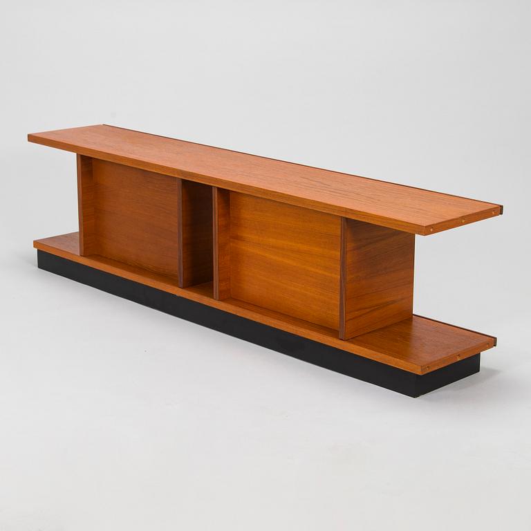 Ilmari Tapiovaara, a mid-20th century 'Pala' bookshelf for Asko Finland.