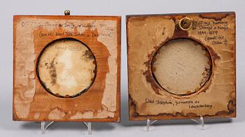 VAXPOUSSERINGAR, ett par, 1800-tal.