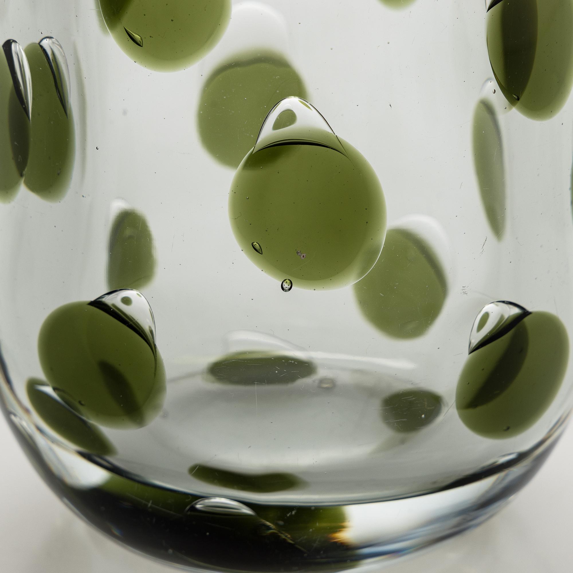 Saara Hopea, vase, “Panther”, signed S. Hopea Nuutajärvi Notsjö -55.