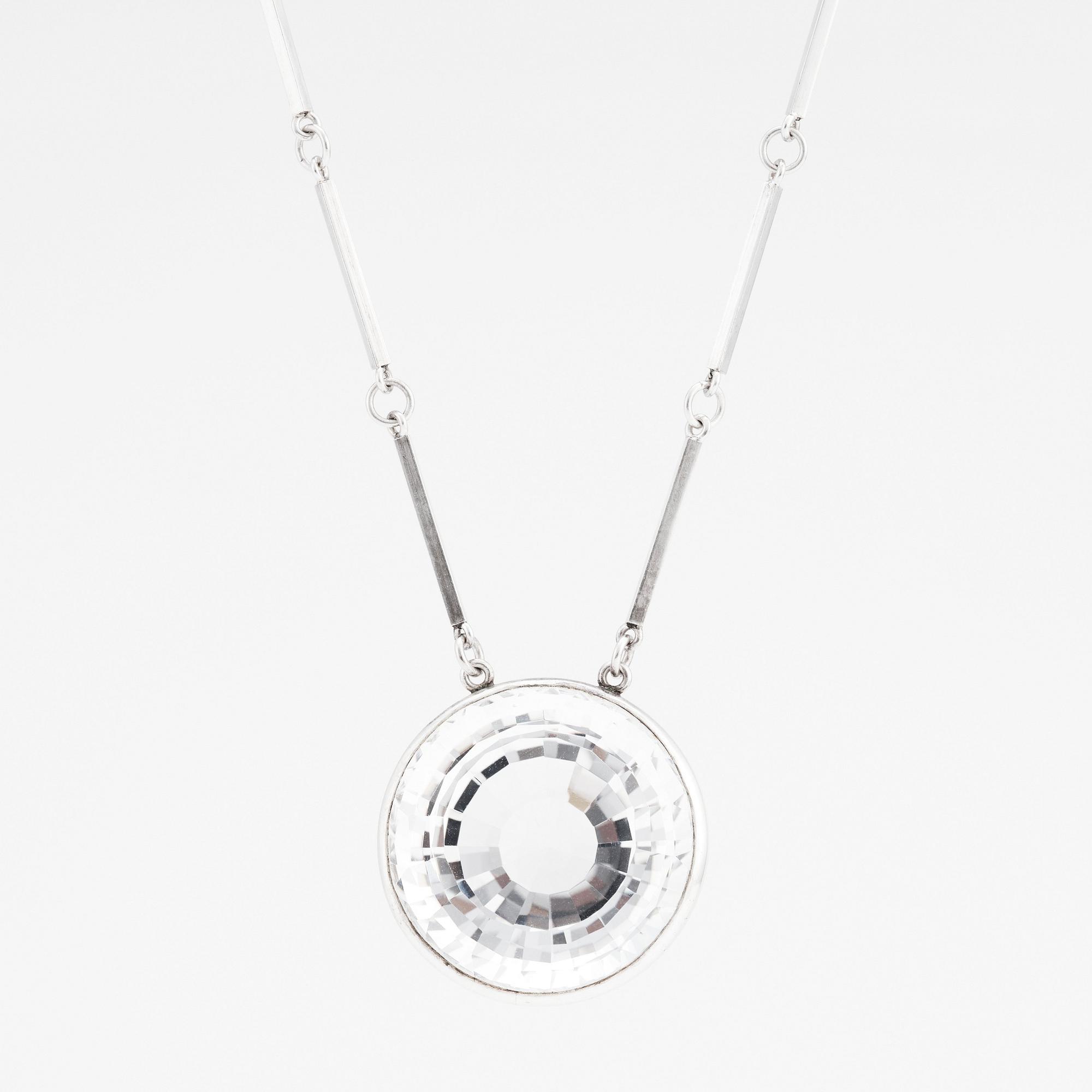 Wiwen Nilsson, hängsmycke, Lund 1965, sterling silver och bergkristall.