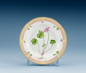 1442. A set of six Royal Copenhagen 'Flora Danica' dishes, Denmark, 20th Century.