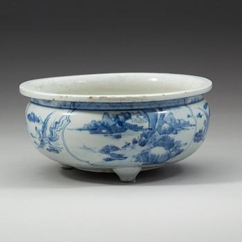 A blue and white Transitional censer, 17th Century.