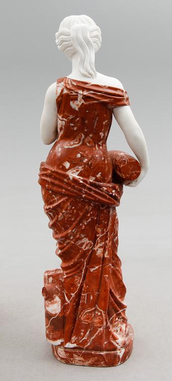 TRÄDGÅRDSSKULPTUR / FONTÄN, marmor, modern tillverkning.