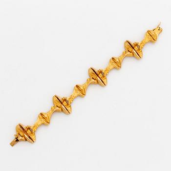 An 18K gold Lapponia bracelet.