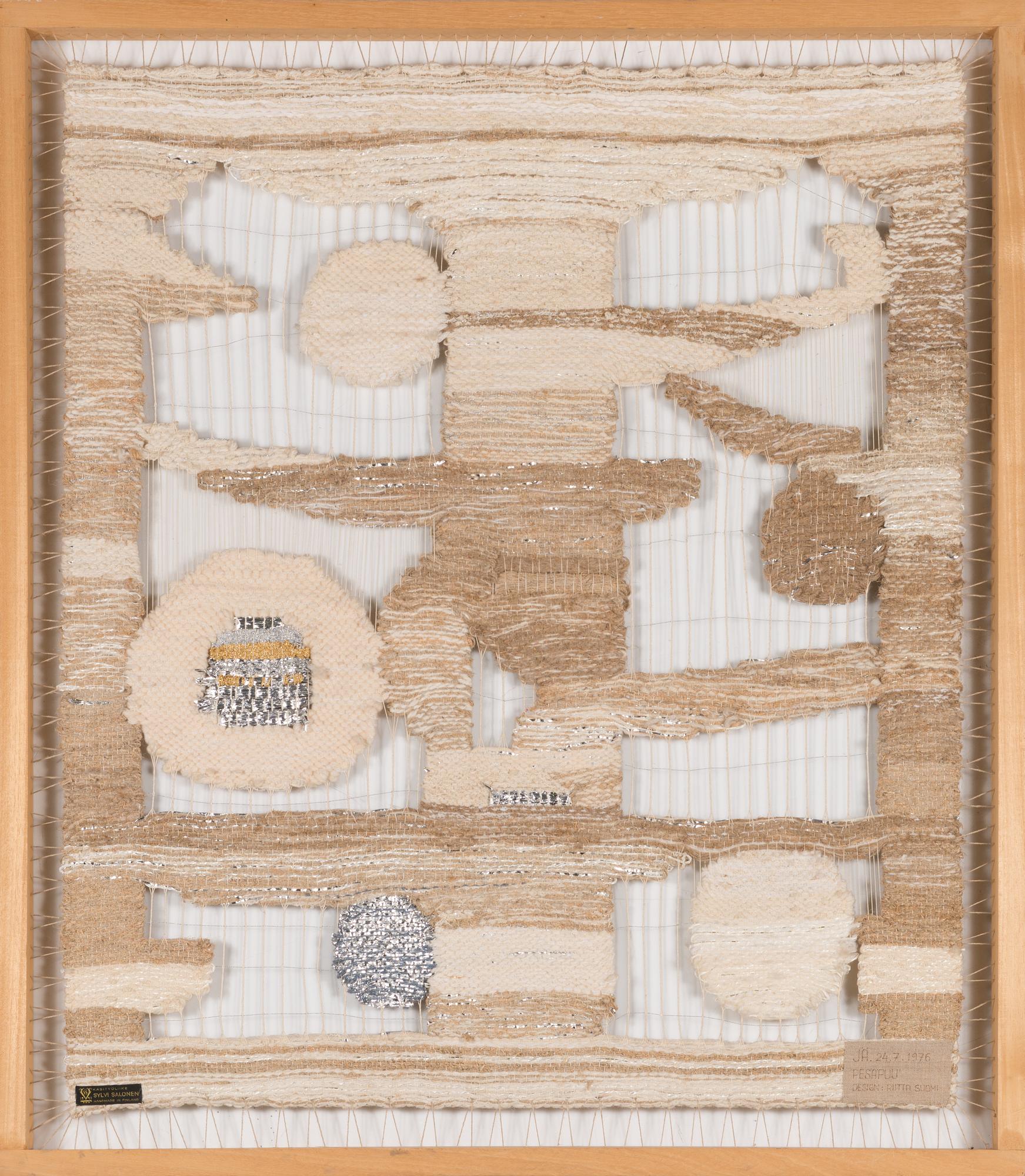 Riitta Suomi, bildvävnad  signerad och daterad 24. 7 1976 för Sylvi Salonen.