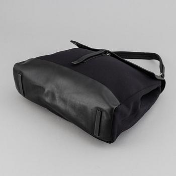 Prada, väska.