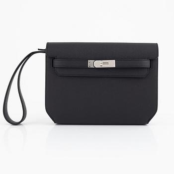 Hermès, "Kelly Depeches 25 Pouch", 2022.