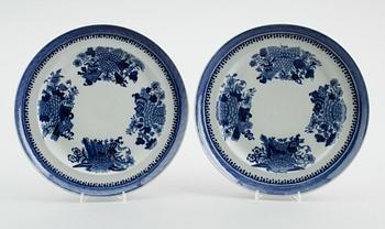 TALLRIKAR, 1 par, porslin, Kina, 1800-tal.