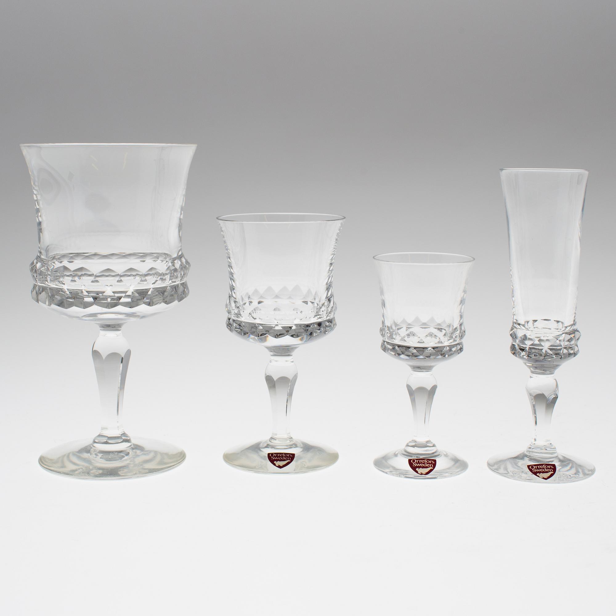 INGEBORG LUNDIN, glasservis, 35 delar, glas, "Silvia", Orrefors.