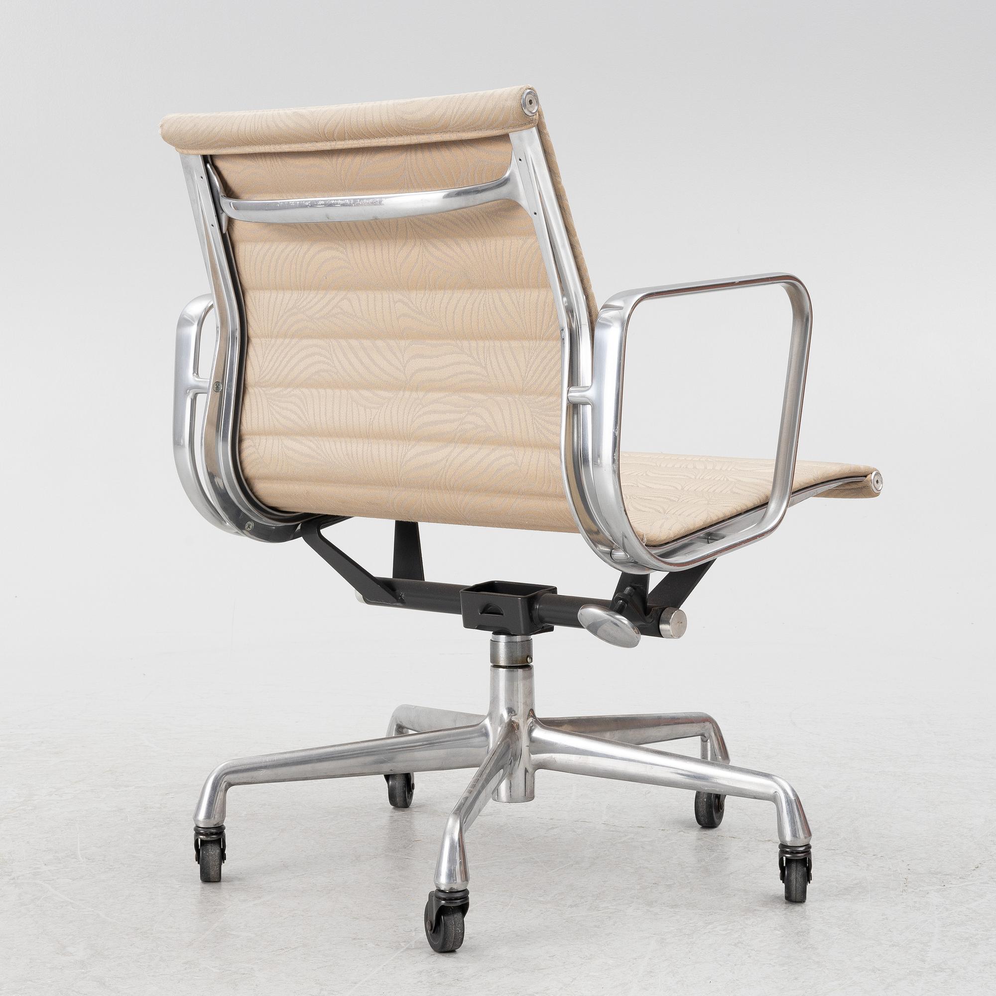 Charles & Ray Eames, a desk chair, 'EA117', Herman Miller.
