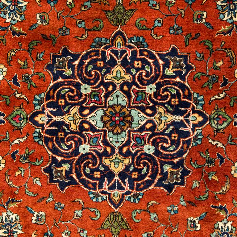 Carpet, Tabriz, old, c. 440 x 280 cm.
