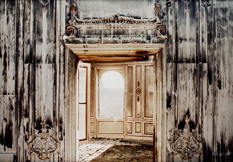 Helene Schmitz, "The Doorway", 1994.