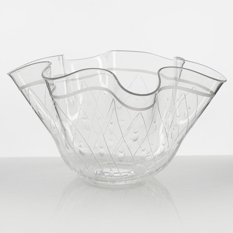 Gunnar Cyrén, a bowl, Orrefors, 1992.