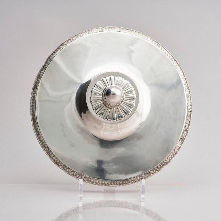 A Swiss silver tureen with lid, mark of Bossard & Sohn, 20th Century.