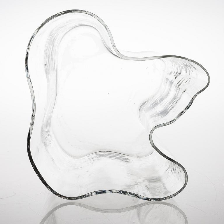 ALVAR AALTO, a '3031, vase signed Alvar Aalto.