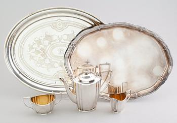 KAFFESERVIS, 3 delar samt BRICKOR, 2 st, nysilver, en märkt Dufva, 1900-talets första hälft.