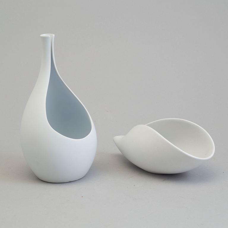A stoneware vase and bowl of the "Pungo" series, Stig Lindberg, Gustavsberg 1953-63.