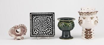 PARTI KERAMIK, 4 delar. Bl a Stig Lindberg Gustavsberg, och Bengt Berglund.