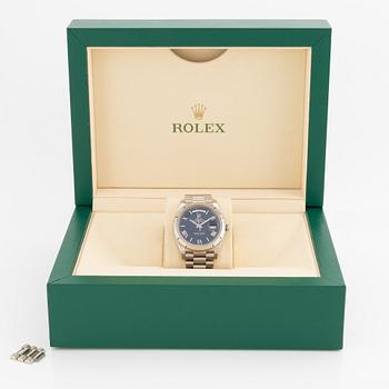 Rolex, Oyster Perpetual, Day-Date 40, wristwatch, 40 mm.
