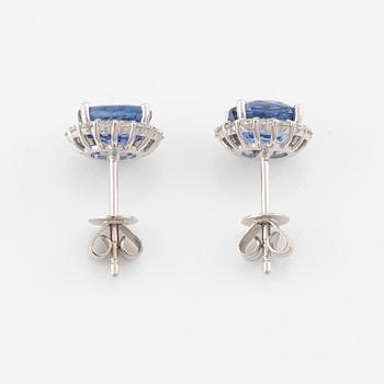 Earrings with sapphires and brilliant-cut diamonds.