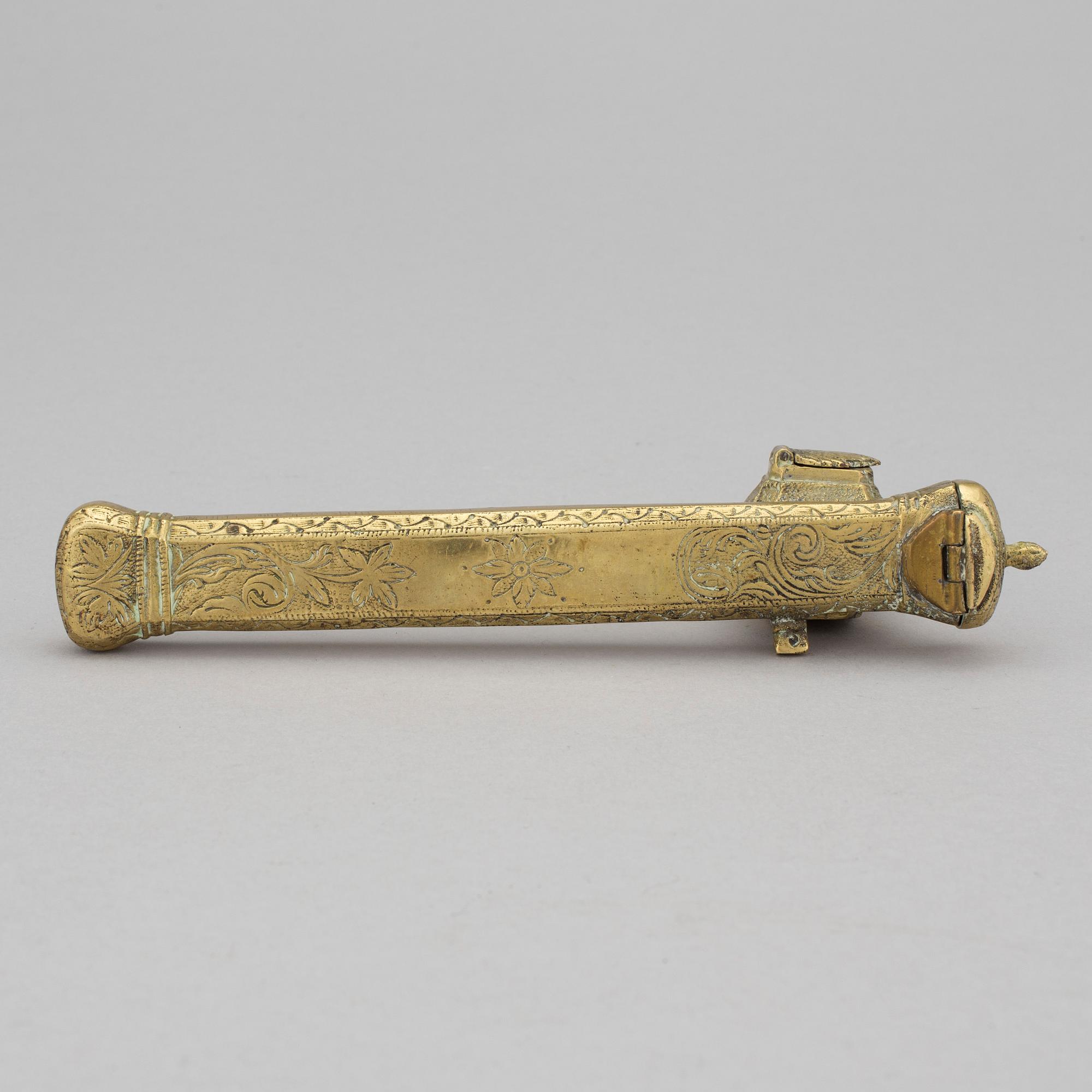 BLÄCK / PENNSTÄLL, mässing, orientalisk, 1800-/1900-tal.