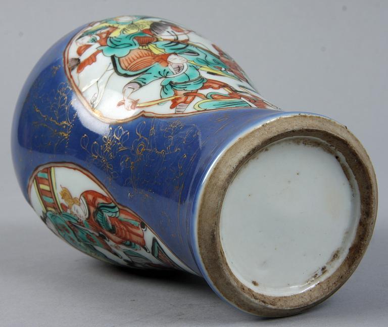 VAS, porslin, Kina, 1800-tal.