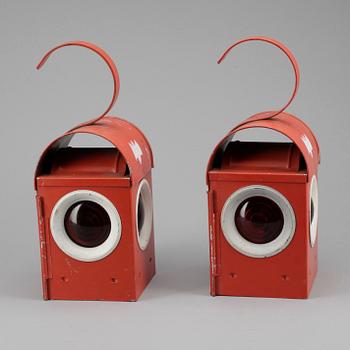 LYKTOR, ett par, DODO, England, 1900-talets första hälft.