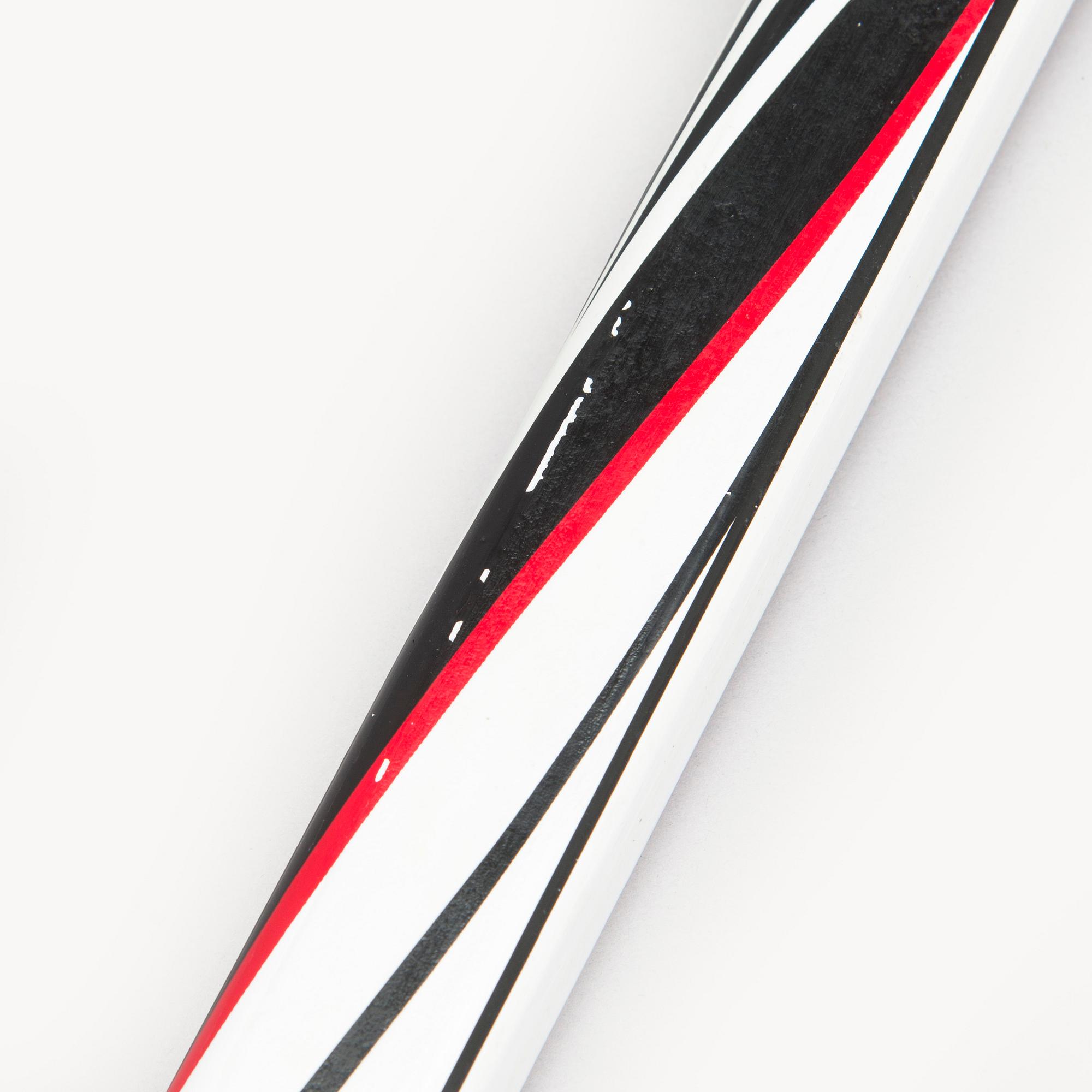 Jääkiekkomaila, signeerattu Alexander Ovechkin.