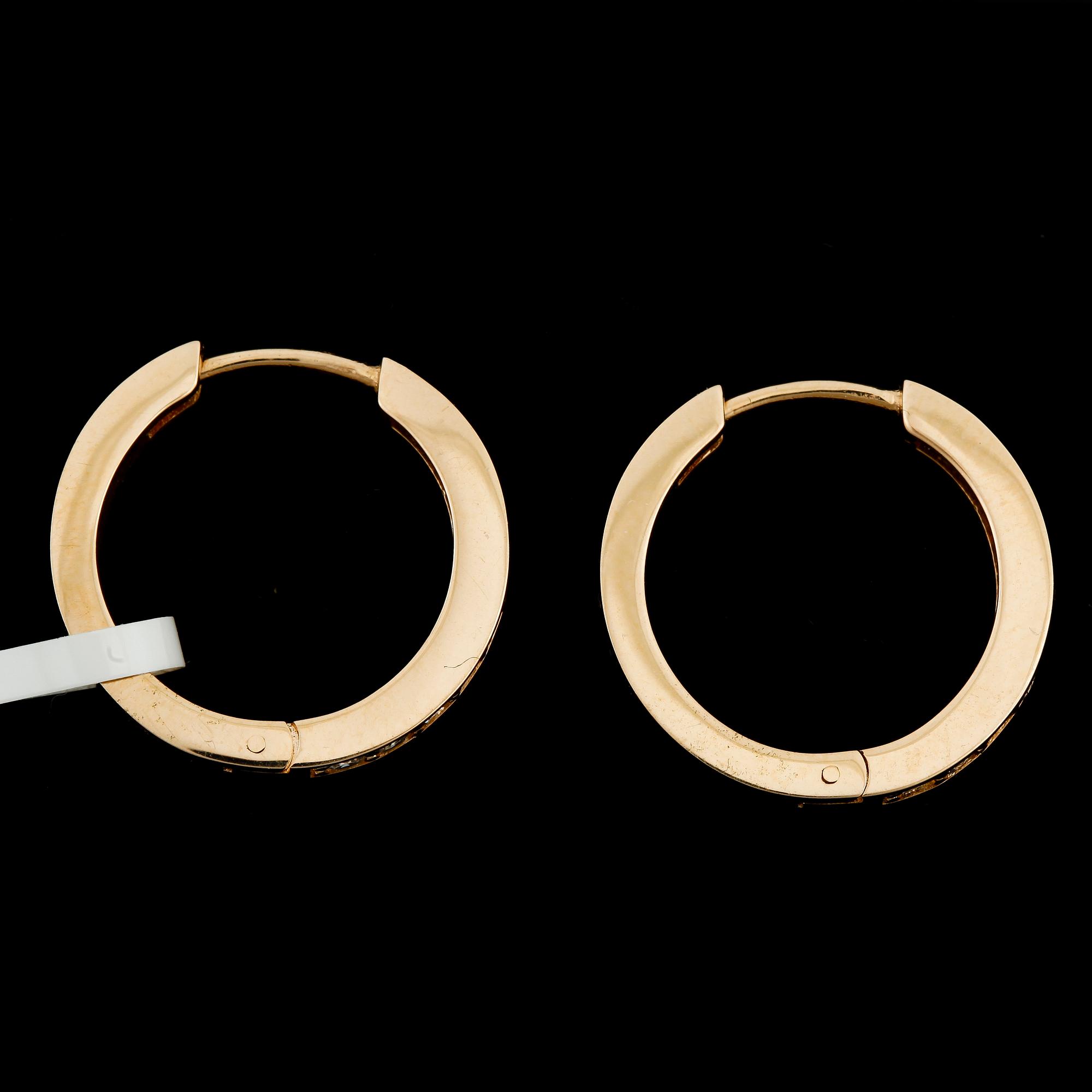 ÖRHÄNGEN, ett par, 14k roseguld med briljantslipade diamanter tot ca0,40ct. Vikt 5,3g.